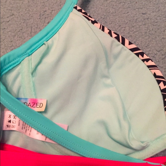 SUNDAZED Bikini - Picture 3 of 6